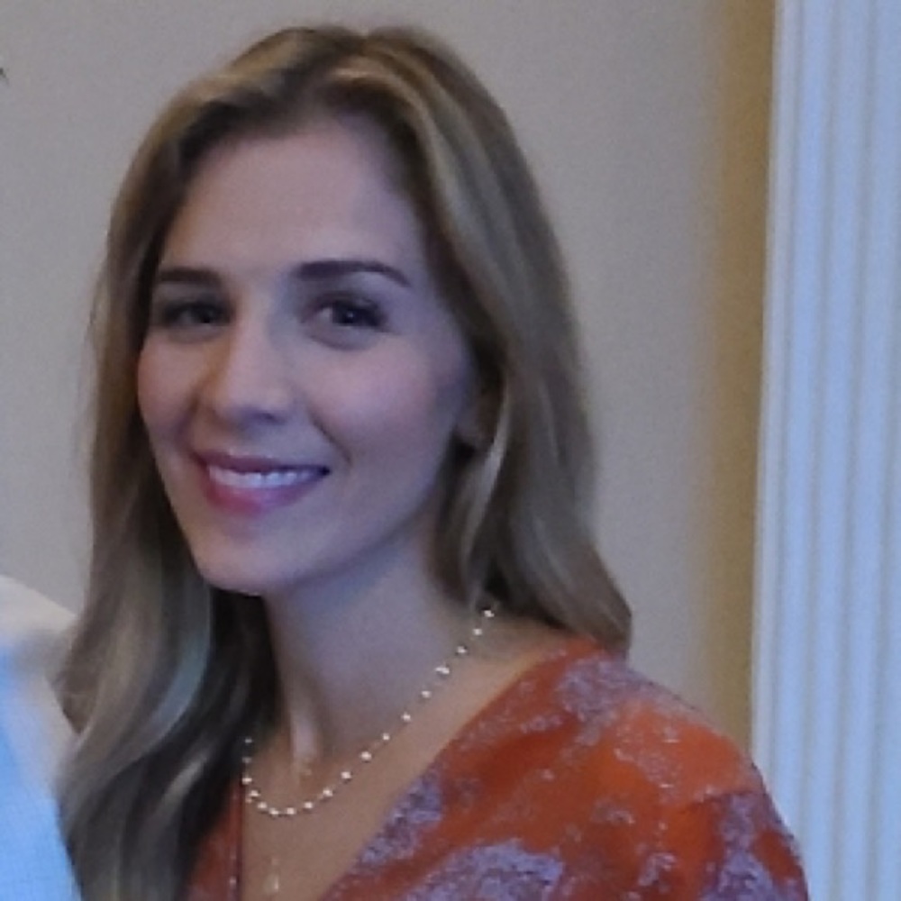 Meet your Posher, Nicole